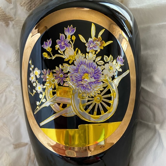 2 Ceramic Vases Between8-10”Used Condition w/24kt Art/Chokin-Beautiful/Different - Picture 4 of 16